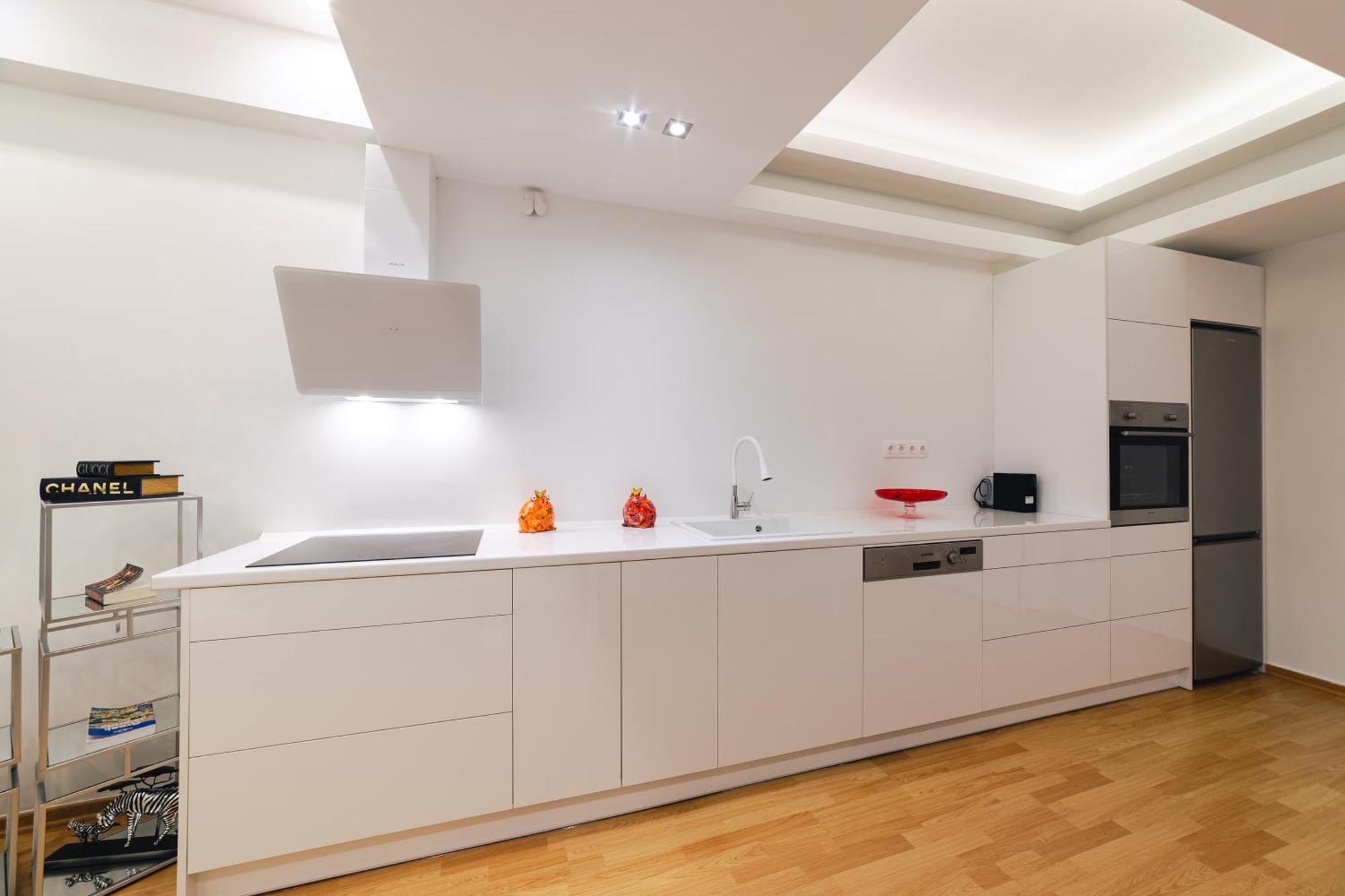 D9 Center Of Glyfada Athens